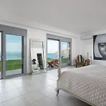 Luxury Oceania With Private Infinity Pool