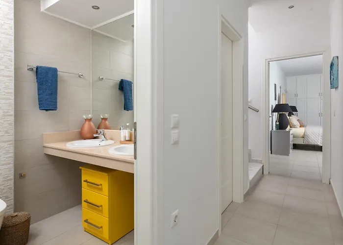 Luxury Oceania With Private Infinity Pool Βίλα