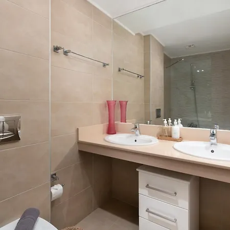 Luxury Oceania With Private Infinity Pool