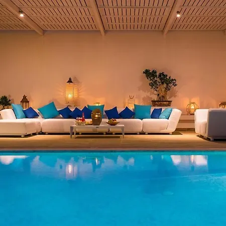 Luxury Oceania With Private Infinity Pool